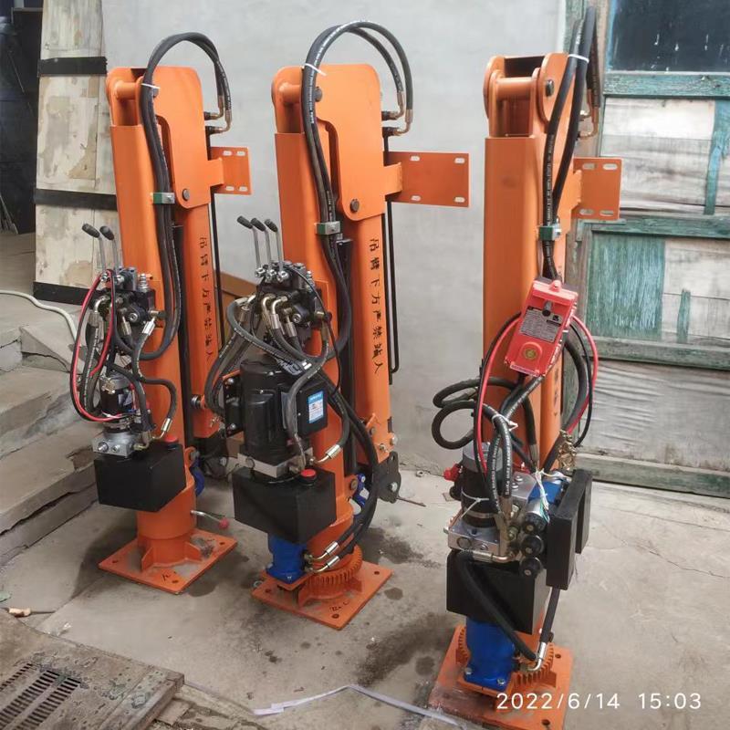 南州乡重汽蓝牌随车吊 3.2吨 国六动力强 液压驱动 农用自卸起重机